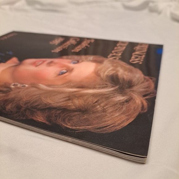 PRINCESS DIANA'S FASHION COLLECTION 1985 by DAVID LEVENSON - Picture 5 of 11